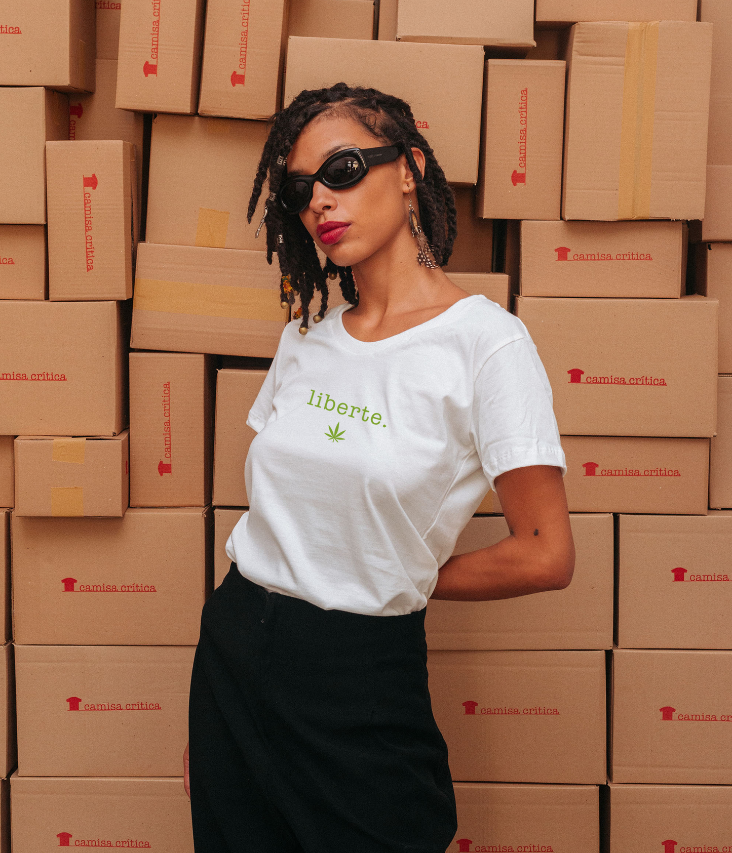 Camiseta Baby Look Liberte.