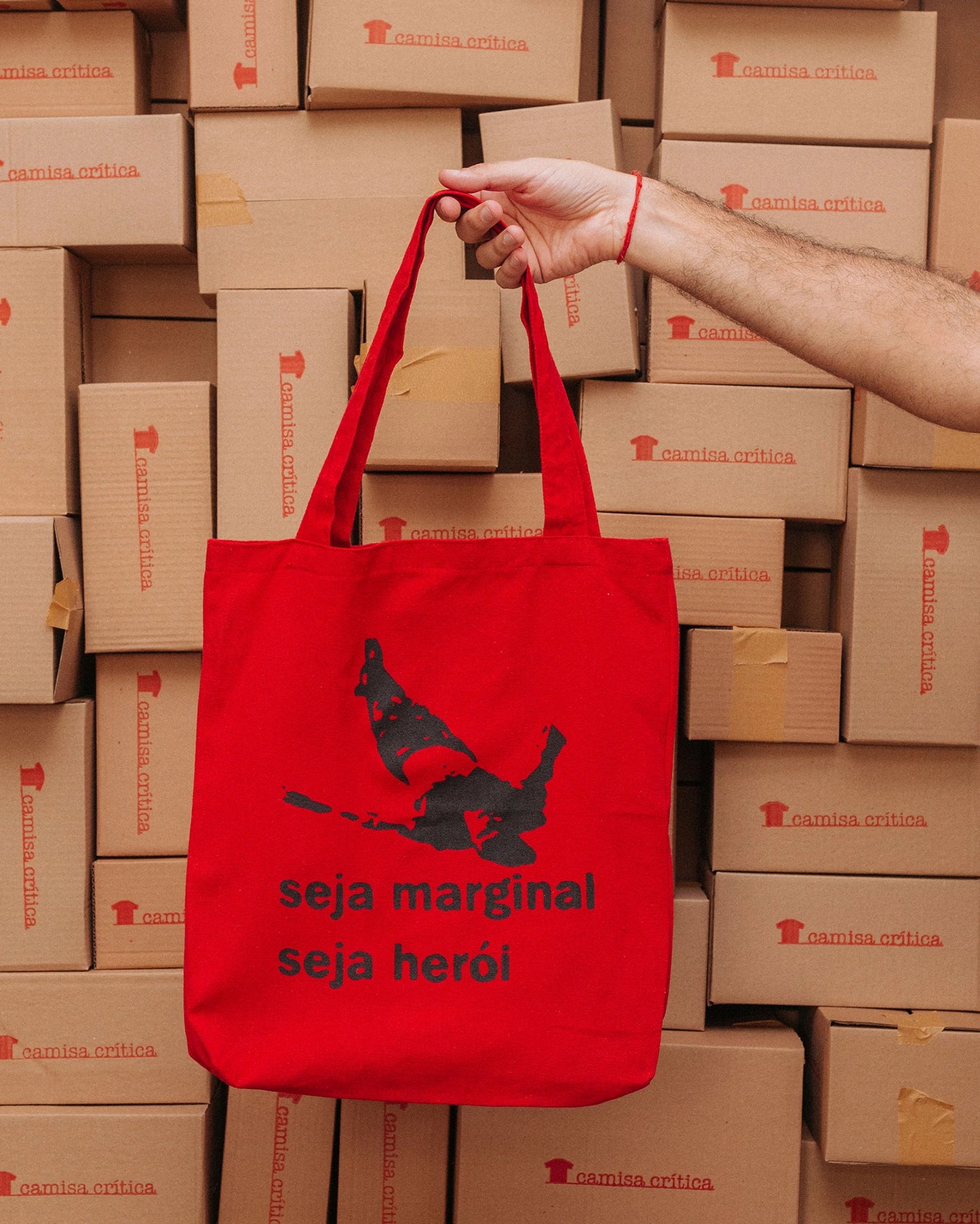 Bolsa Seja Marginal, Seja Herói.