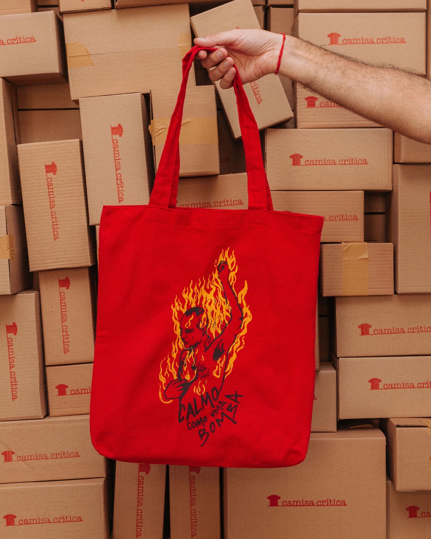 Bolsa Marighella - Calmo Como Uma Bomba