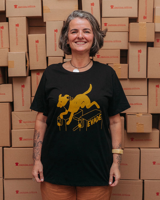 Camiseta Básica Evade - Negro Matapacos