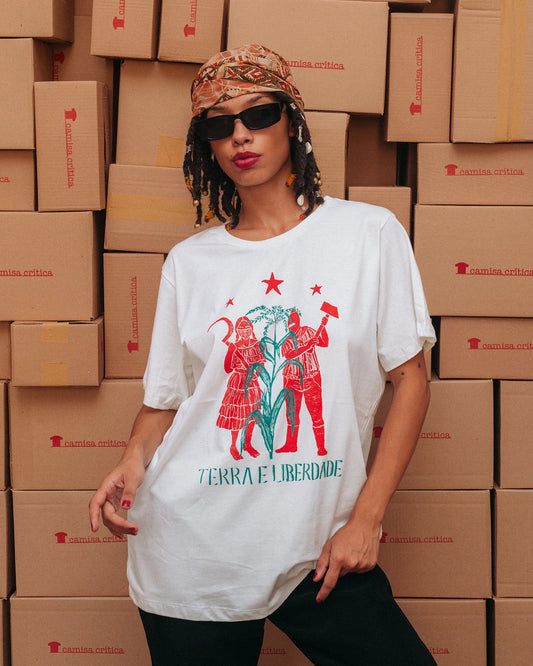Camiseta Básica Terra e Liberdade