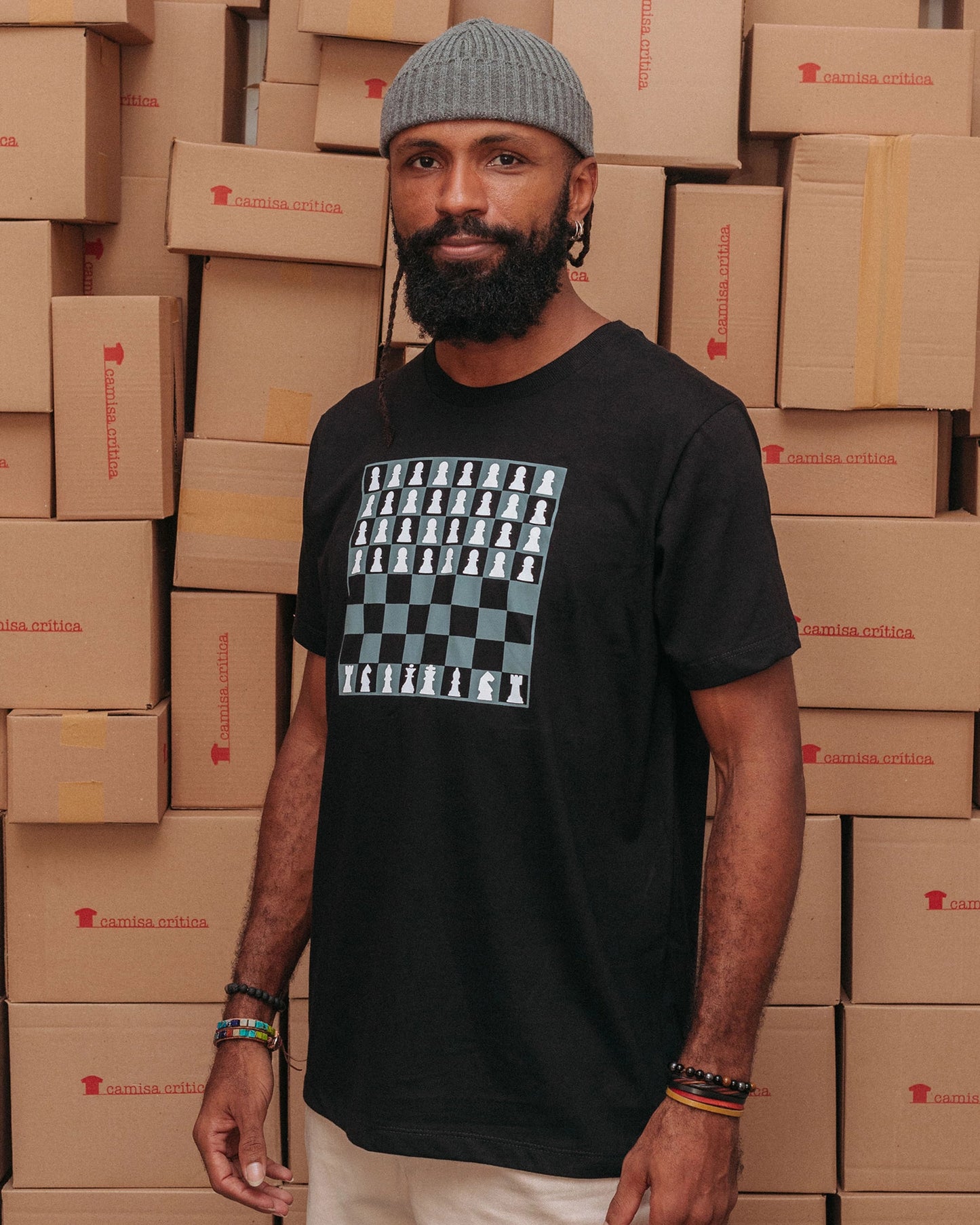 Camiseta Básica Xadrez da Revolução