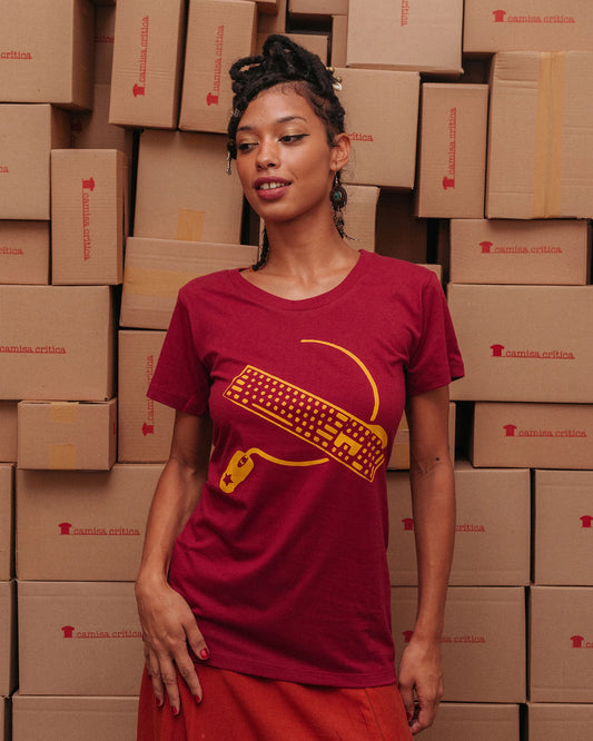 Camiseta Baby Look Foice e Teclado