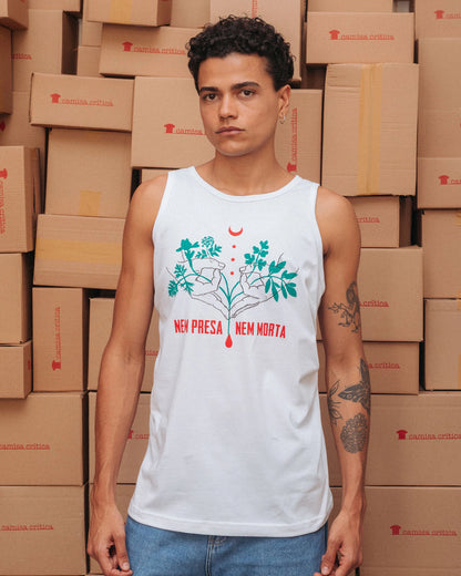 Camiseta Regata Nem Presa Nem Morta