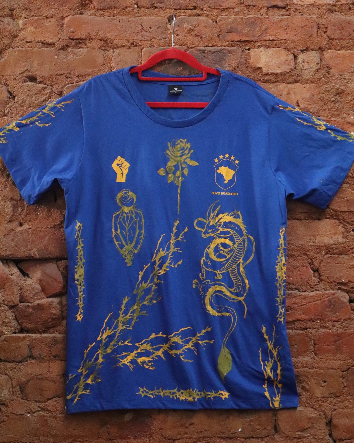 Camiseta Povo Brasileiro  - Edição Relikiarj (A Rosa)