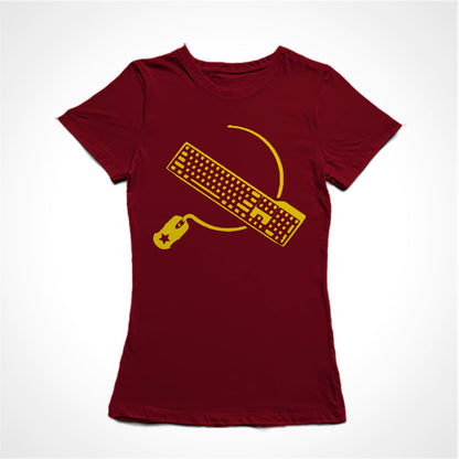 Camiseta Baby Look Estampa:  Uma foice e um teclado sobrepostos como se fosse o símbolo da foice  e mar