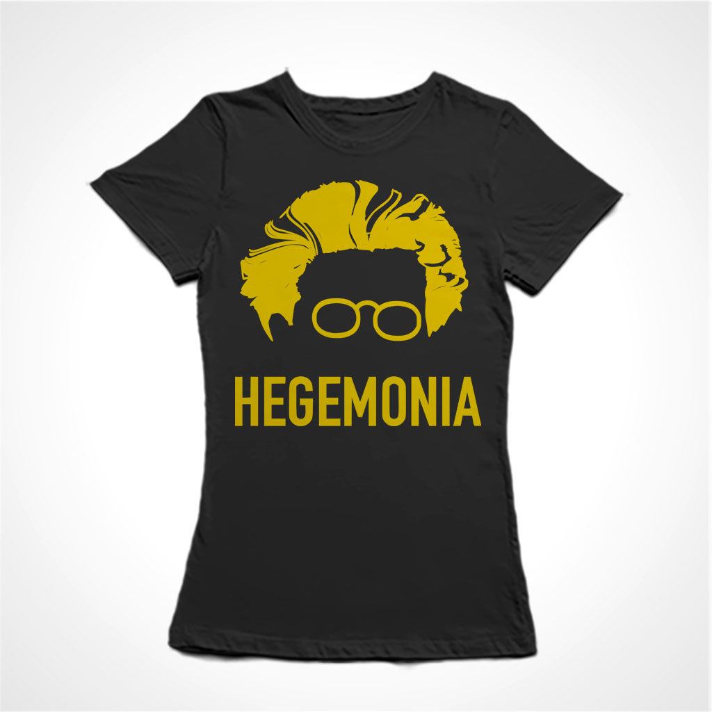 Camiseta Baby Look Estampa:  Cara de Antonio Gramsci desenhada apenas com o cabelo e seu óculos redondos. Abaixo está escrito: HEGEMONIA