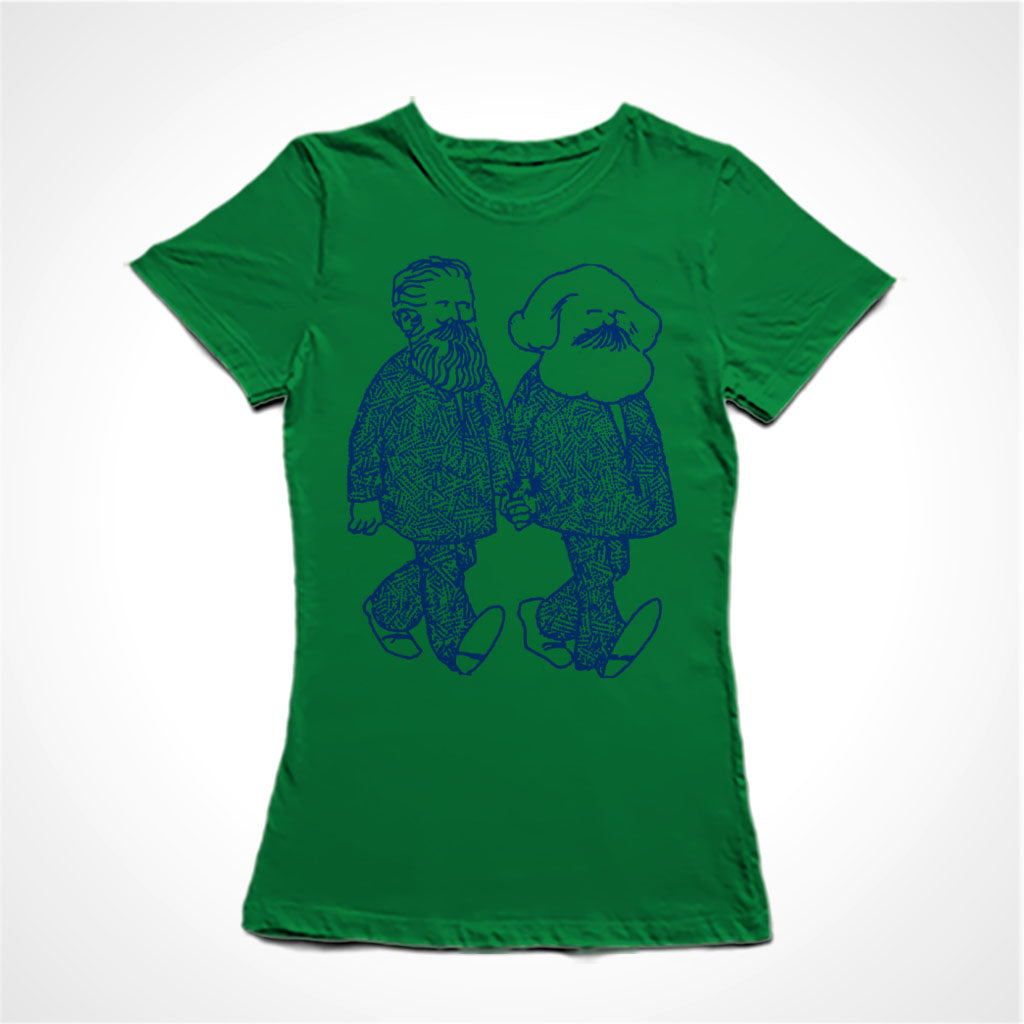 Camiseta Baby Look Estampa:  Marx e Engels caminham de mãos dadas.