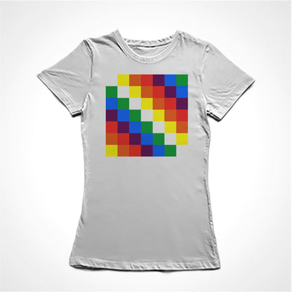 Camiseta Baby Look Estampa:  Bandeira arco-iris formada por quadrados coloridos.