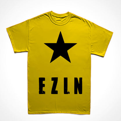 Camiseta Básica Estampa: Texto escrito EZLN(Exército Zapatista de Libertação Nacional) com uma estrela acima.
