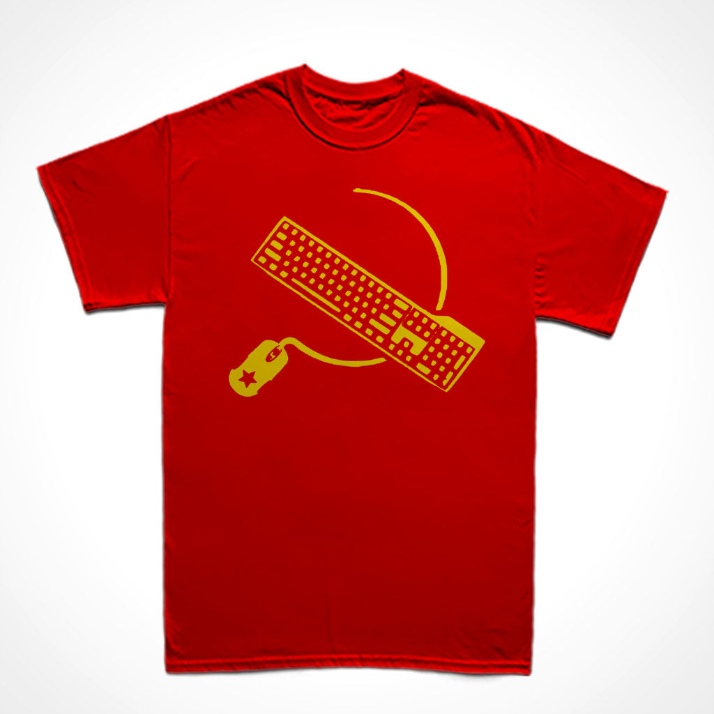 Camiseta Básica Estampa: Uma foice e um teclado sobrepostos como se fosse o símbolo da foice  e martelo do comunismo.
