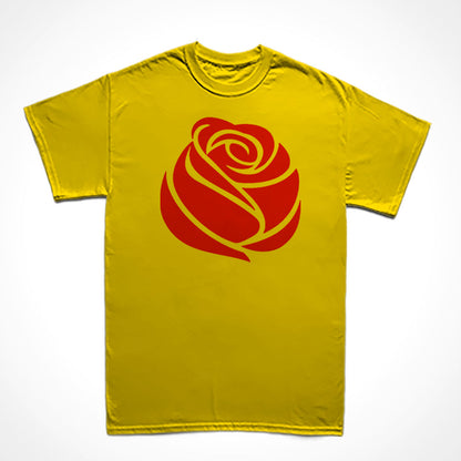 Camiseta Básica Estampa: Desenho de uma rosa vermelha.