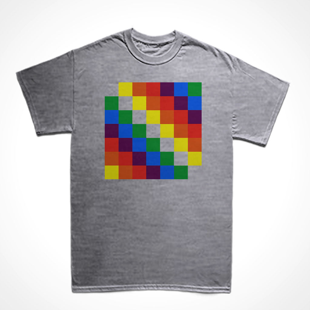 Camiseta Básica Estampa: Bandeira arco-iris formada por quadrados coloridos.