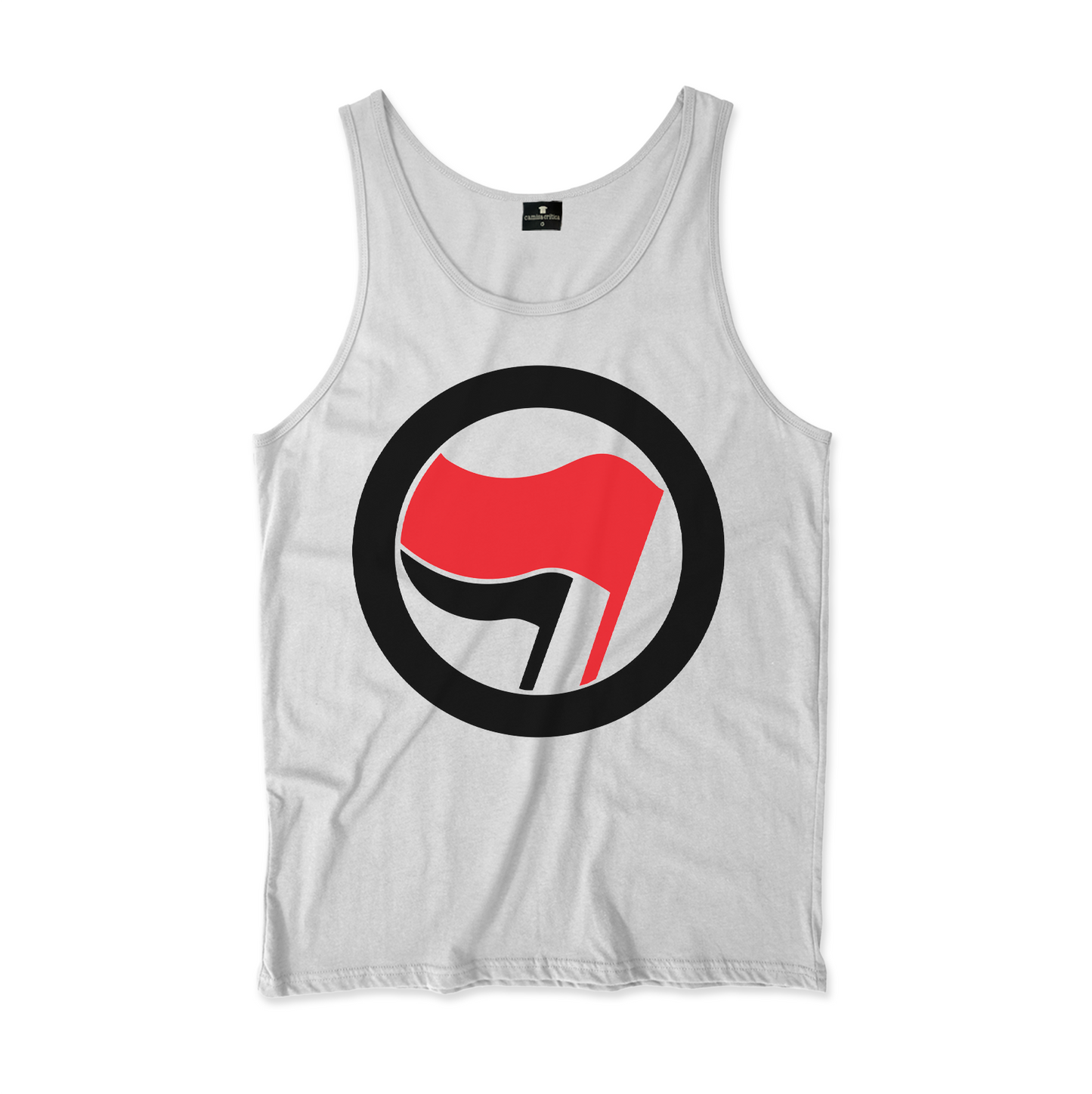 Camiseta Regata. Estampa: Símbolo pequeno na altura do peito à direita da Ação Antifascista. Uma bandeira menor e outra maior envoltas por um círculo. 